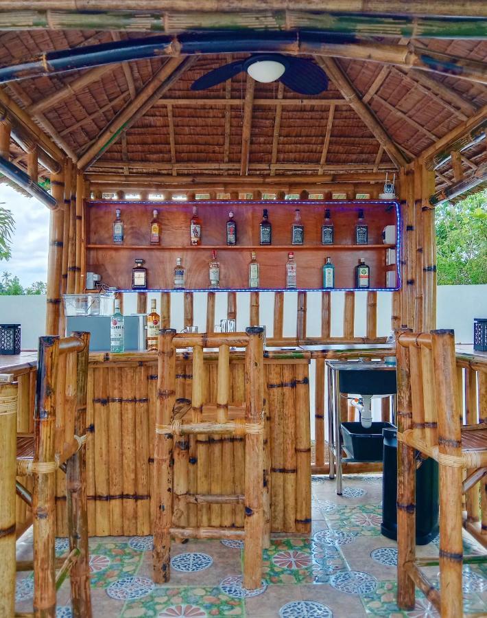 Joe'S Castle Bed & Breakfast Sagbayan Luaran gambar