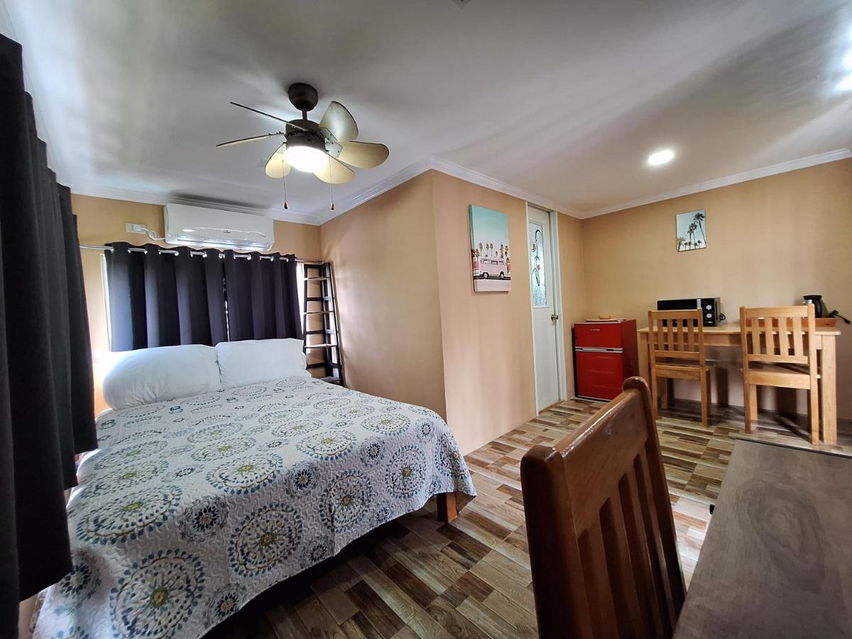 Joe'S Castle Bed & Breakfast Sagbayan Luaran gambar