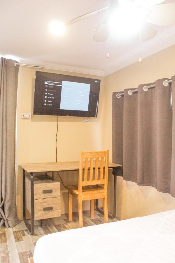 Joe'S Castle Bed & Breakfast Sagbayan Luaran gambar