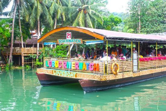 Joe'S Castle Bed & Breakfast Sagbayan Luaran gambar